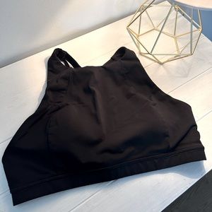Lululemon Free to be Serene Bra